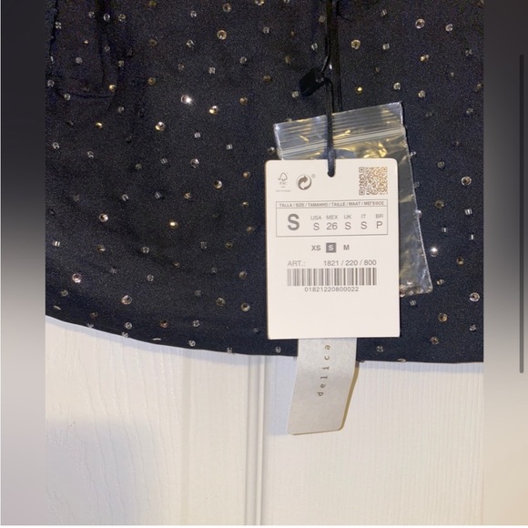 🆕(NWT) ZARA Rhinestone Crop Top. Size SMALL - Picture 7 of 10